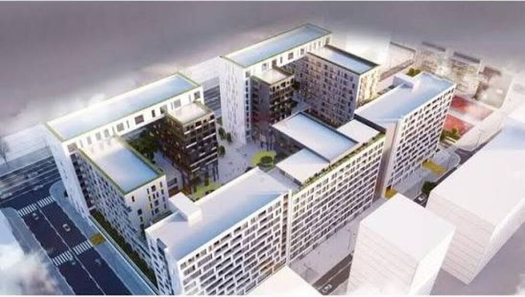 Commercial space for rent at Square 21