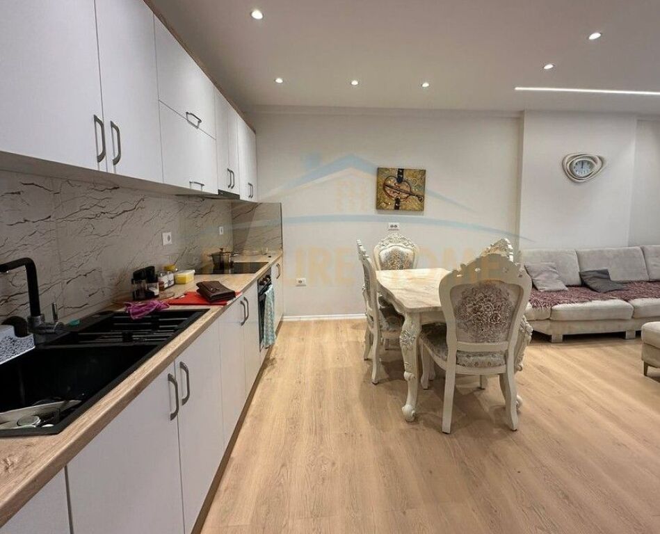 Qera, Apartament 2+1, Kompleksi Molla, Unaza e Re