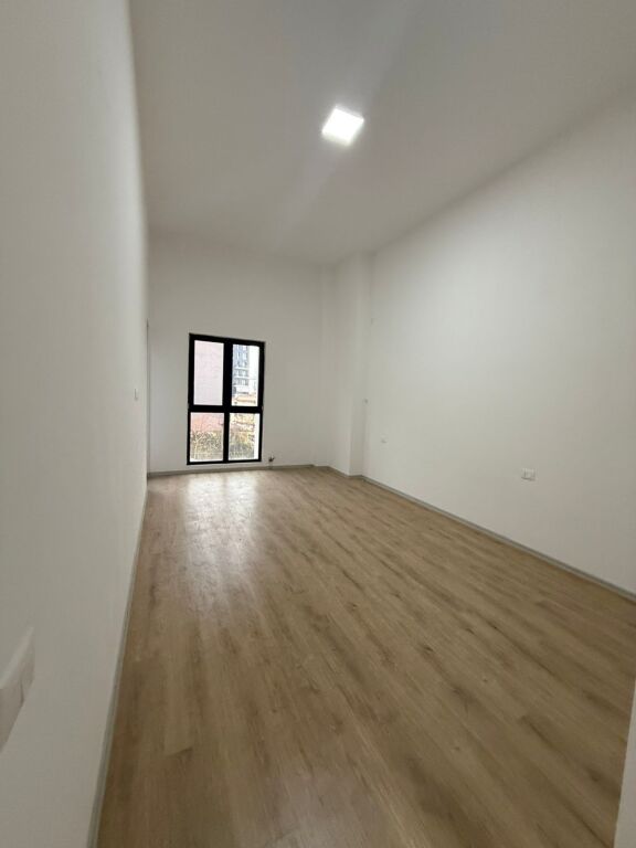 JEPET ME QERA APARTAMENT 2+1 (PER ZYRA)