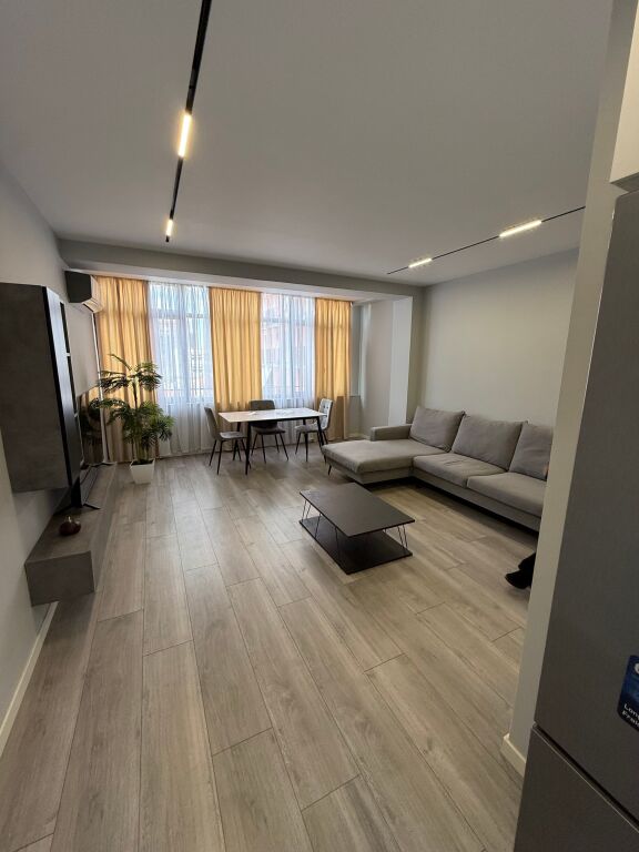 Okazionn!! Shitet apartament luksoz 2+1 tek 21 dhjetori (90m neto) 269,000 euro