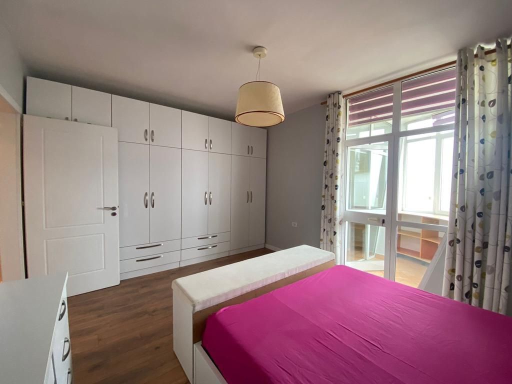 Apartament 1+1 me qera Selvia ( qender)