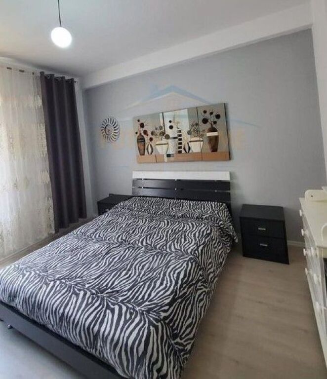 Qera, Apartament 1+1, Fresk, Tiranë.