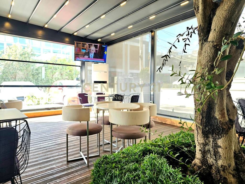 Edificio multifunzionale in affitto Sauku i Ri 13.000 € /Mese Superficie Totale 3200m2