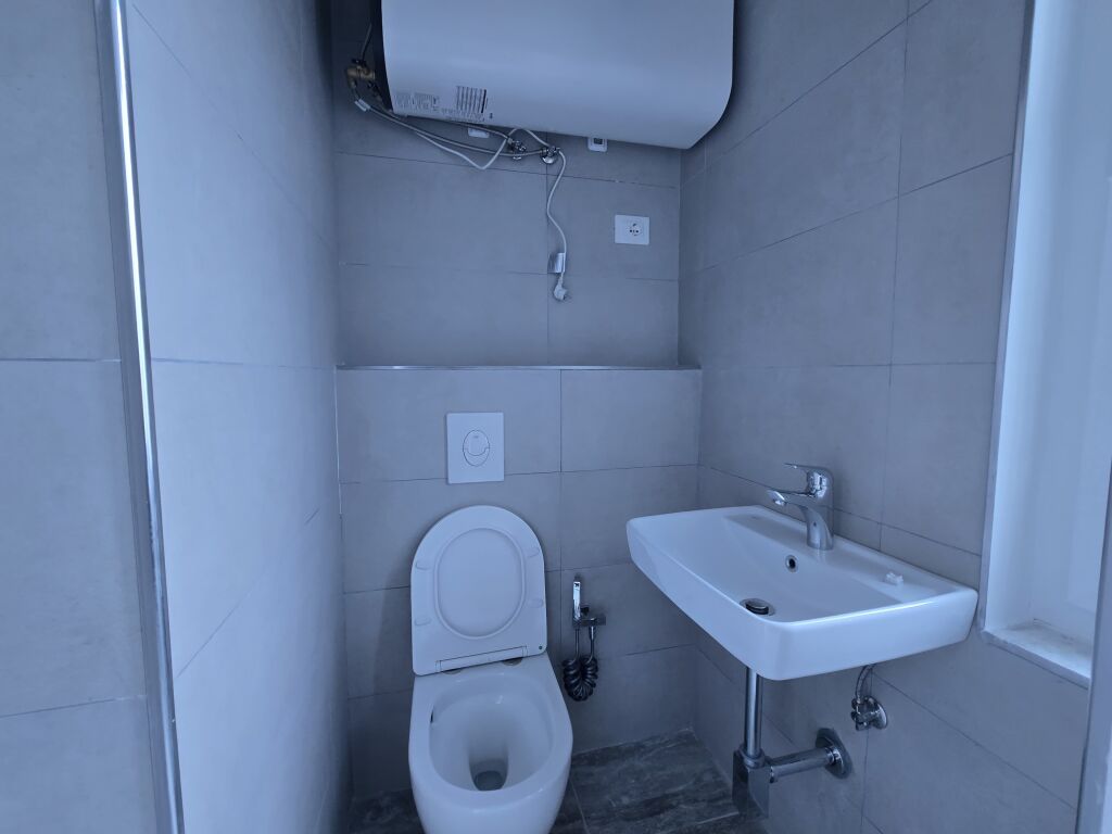 Apartament 1+1 me qera tek Rruga e Elbasanit