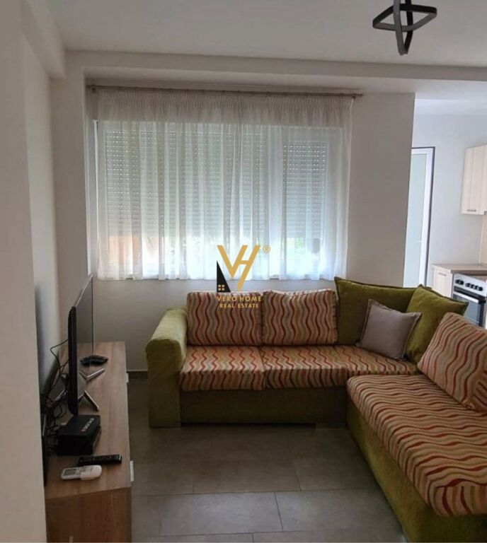 JEPET APARTAMENT 1+1+BLK ME QERA TE KOM.MAGNET, 21 DHJETORI 55.000 LEKE
