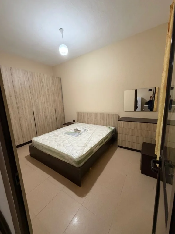 Don Bosko prane Xhamise jepet me wera apartament 1+1 ne shtepi private, prane me Jordan Misja!