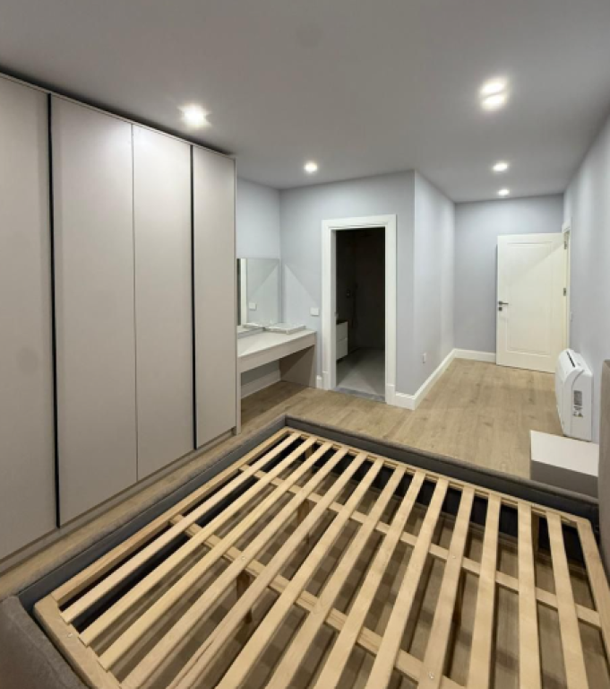 🏡 Shitet Apartament 2+1 – Colour Splash, Paskuqan