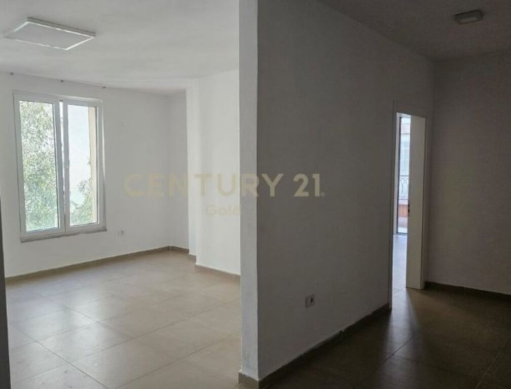 Office 2+1 for rent – space ready for business