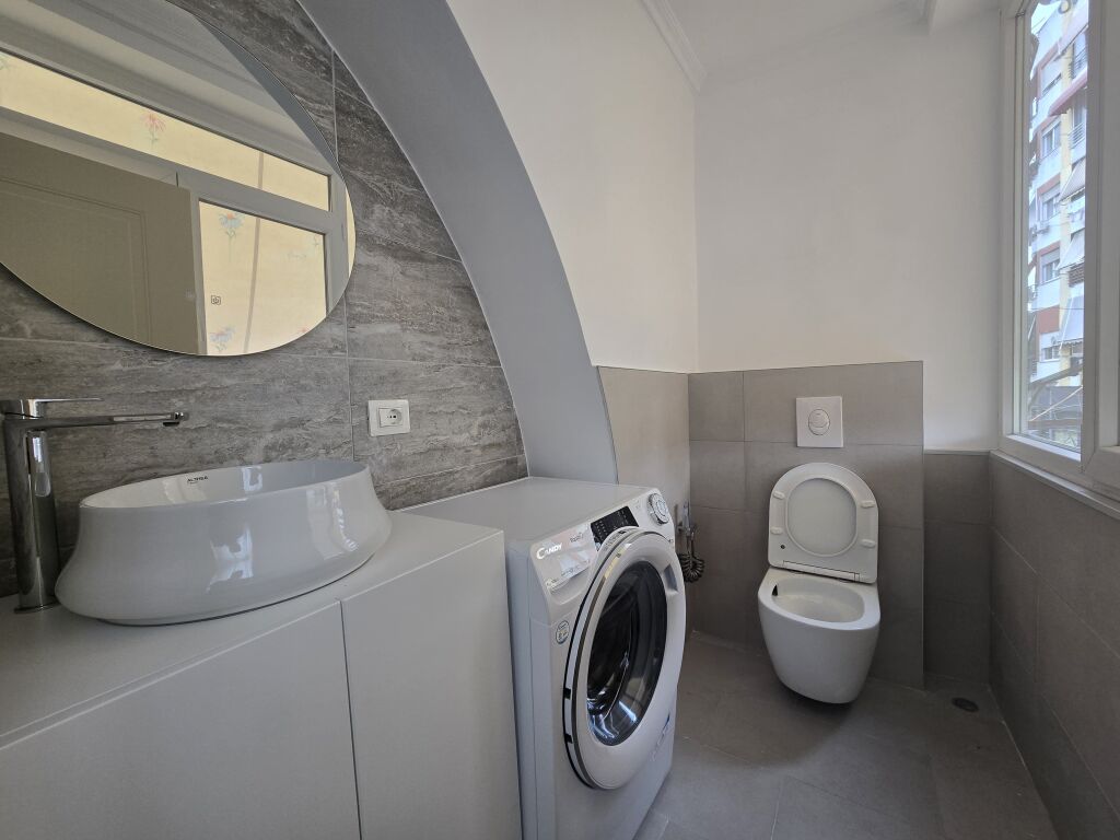 Apartament 1+1 me qera tek Rruga e Elbasanit