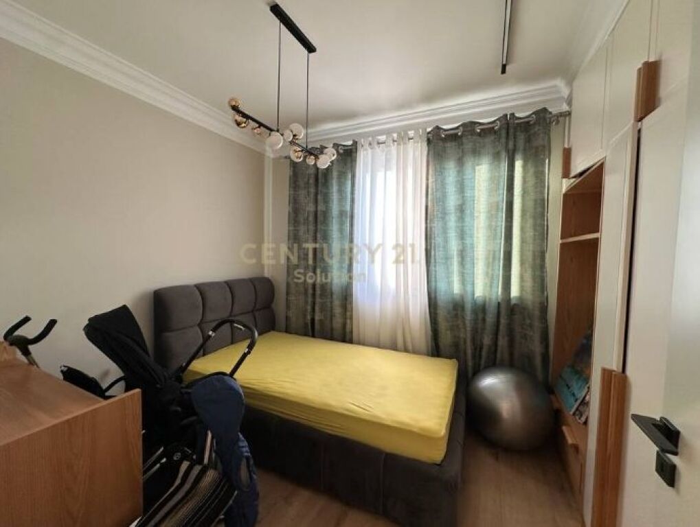 Apartment 3+1+2 with veranda for sale
