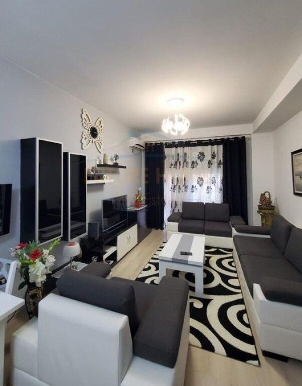 Qera, Apartament 1+1, Fresk, Tiranë.