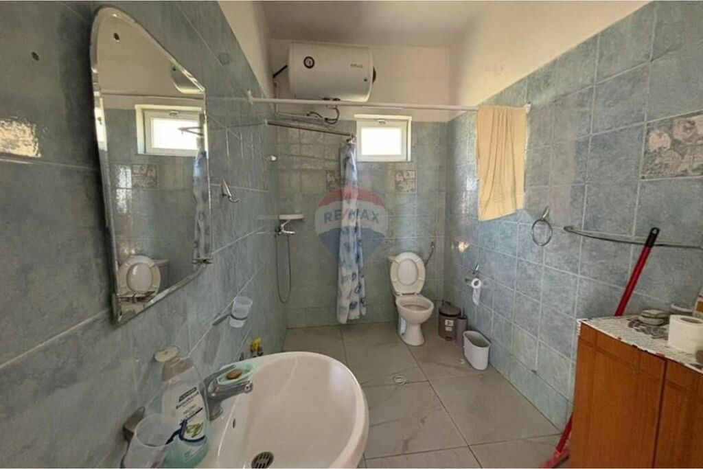 3-storey villa for sale, Dhermi