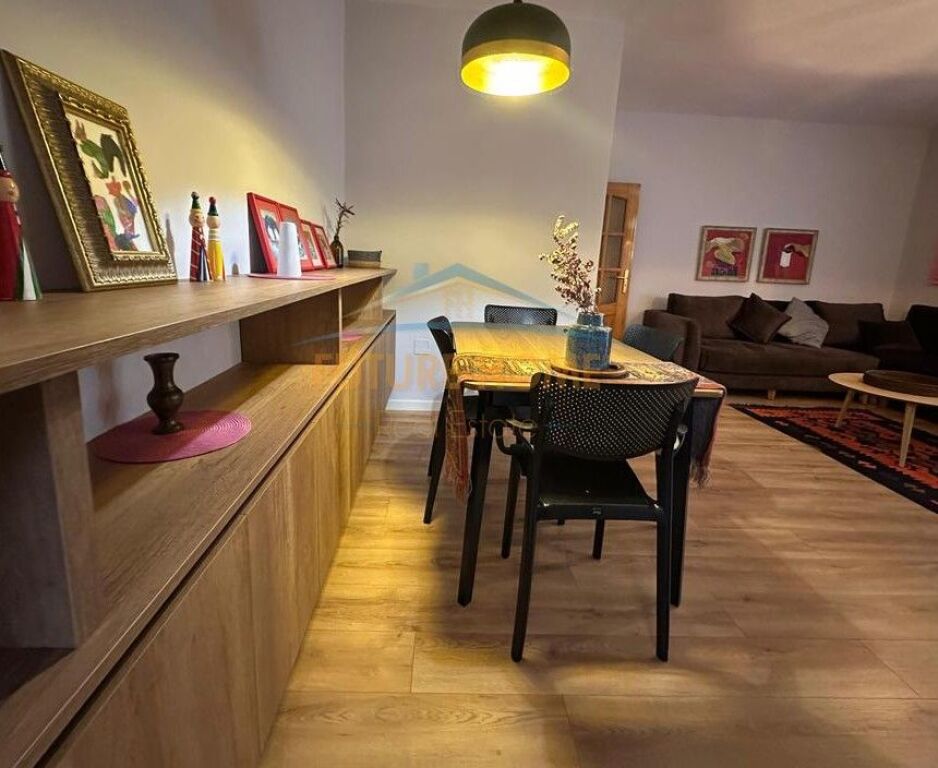 Qera, Apartament 1+1 Petro Nini!