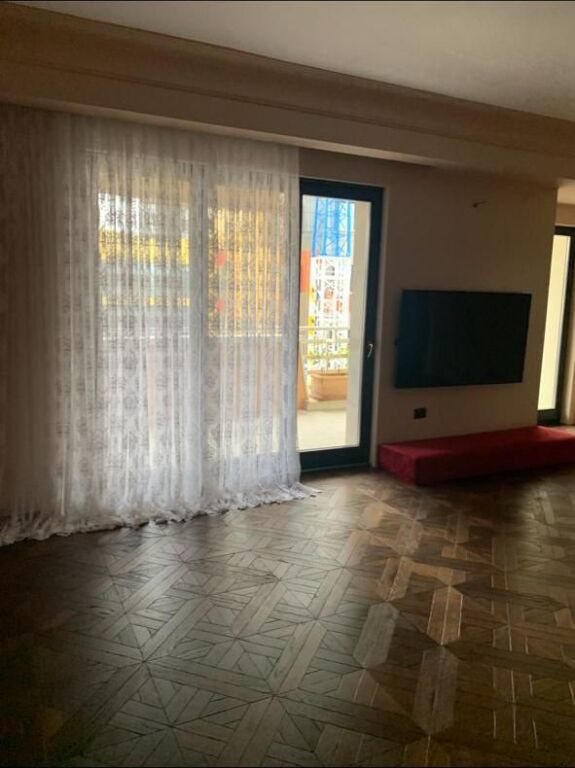 Apartment for rent in Center