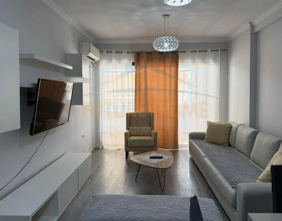 Qera, Apartament 2+1+2, Unaza e Re, Tiranë.