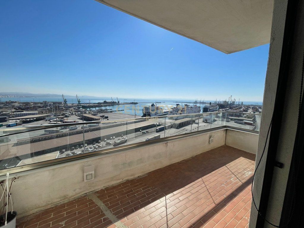 Appartamento 2+1 in Affitto con Vista Mare, Nuova strada del Porto, Durazzo !