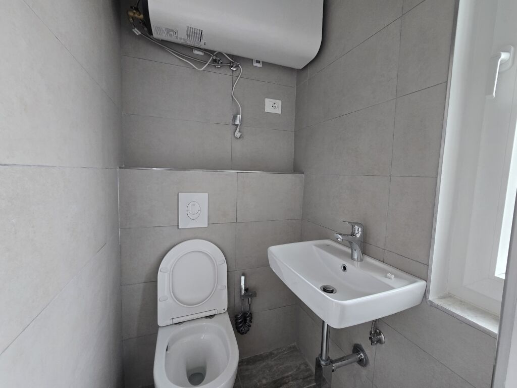 Apartament 1+1 me qera tek Rruga e Elbasanit
