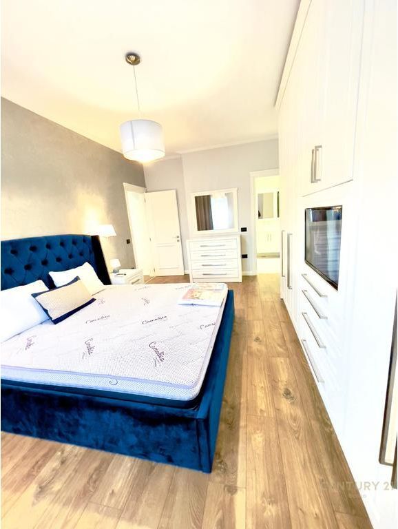 Kopshti Botanik ,Apartament 2+1 per qira 800 € /Muaj Sip. Totale  115m2