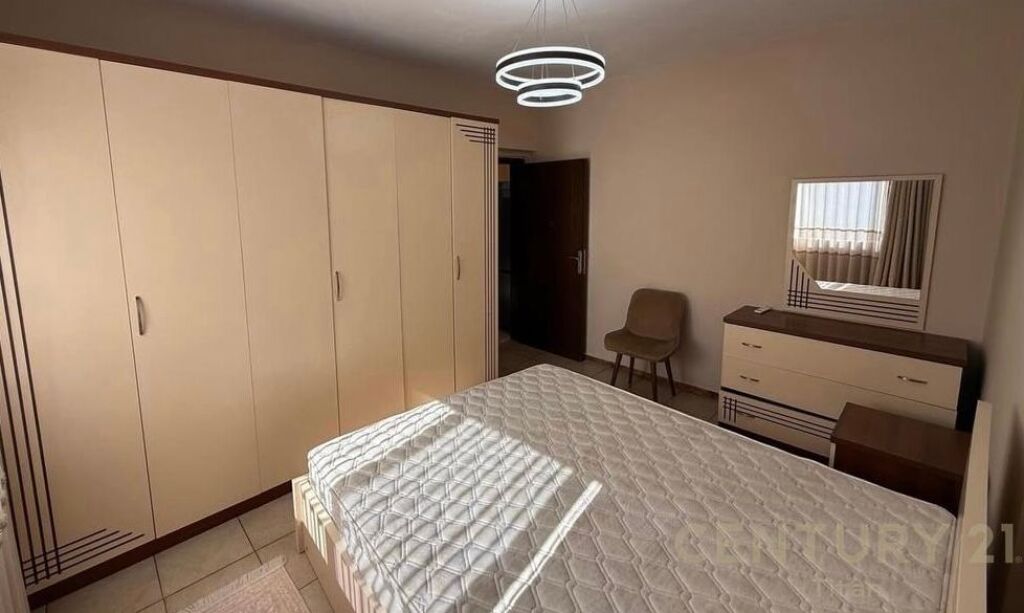 Apartament 1+1 me qira tek Mine Peza