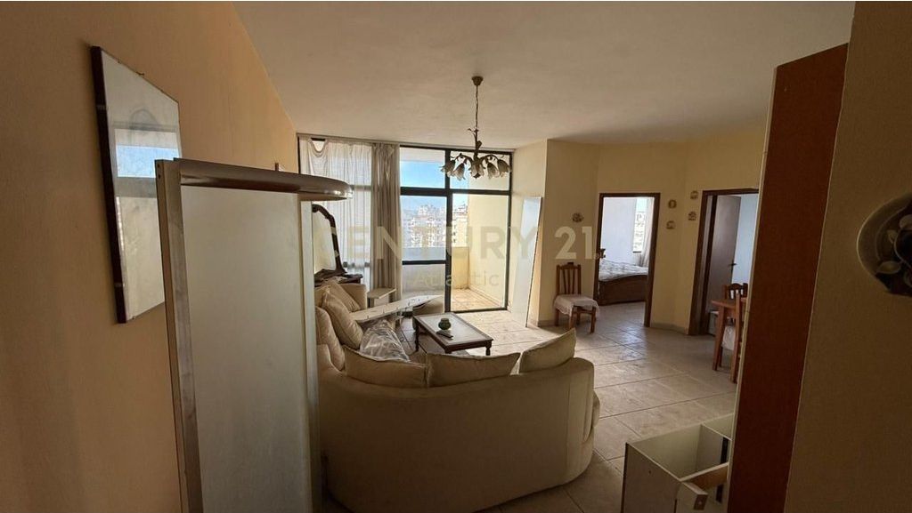 Apartament 2+1 në shitje në Plazhin e Hekurudhës 70 m²