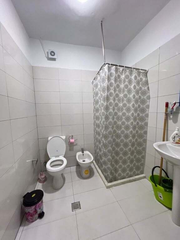 AFFITTASI APPARTAMENTO 1+1+BALCONE "FRESCO, VICINO AL RISTORANTE MURAGA" 370 EURO