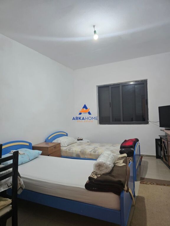 MONOLOCALE IN AFFITTO "BLLOKU VILAVE SELITE, VASIL SHANTO" 300 EURO
