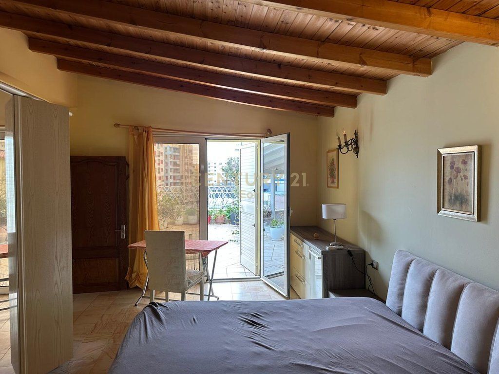 AFFITTIAMO APPARTAMENTO 3+1+2 CON VISTA MARE A VOLLGA DURRES !