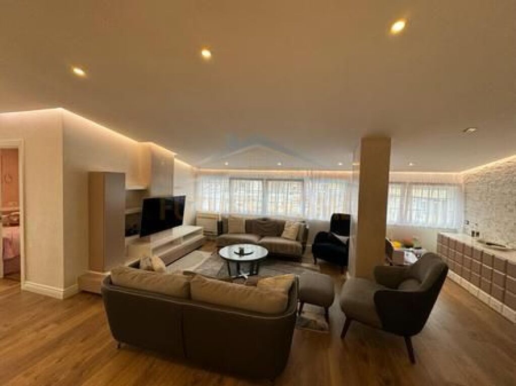 For sale, Apartment 3+1+2 Parking Spaces, Fresk
