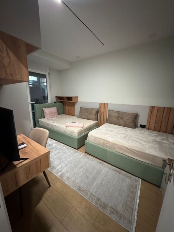 Jepet me qira apartament 2+1, Rruga Dibres !