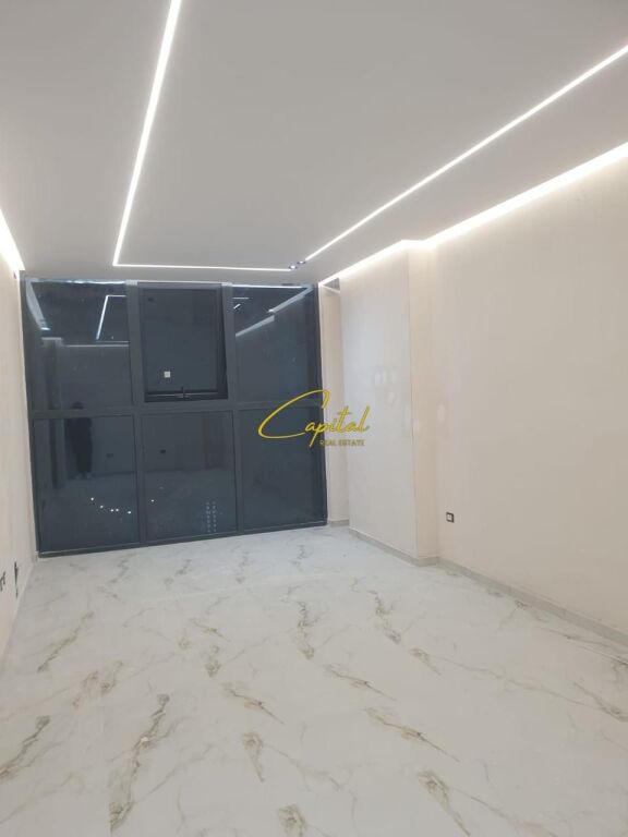 ZYRE ME QIRA 60 M2 ASTIR 60.000 LEKE