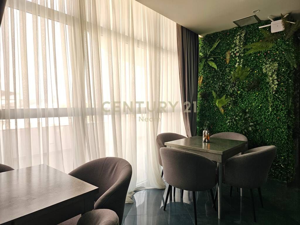 Edificio multifunzionale in affitto Sauku i Ri 13.000 € /Mese Superficie Totale 3200m2