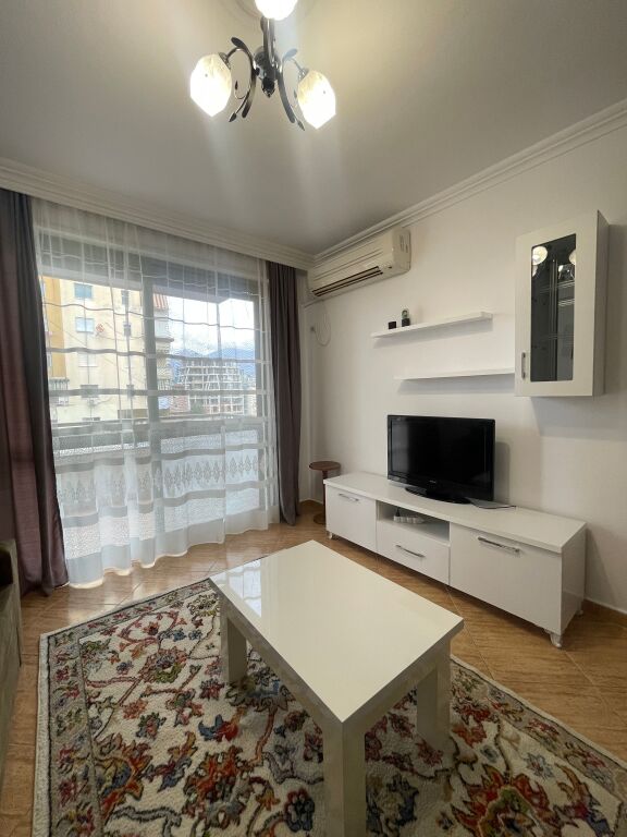 Apartment 2+1+2 for rent at the Commune of Paris