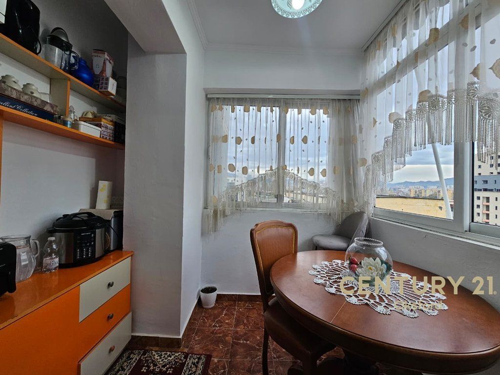 SHITET APARTAMENT 2+1 RRUGA DRITAN HOXHA