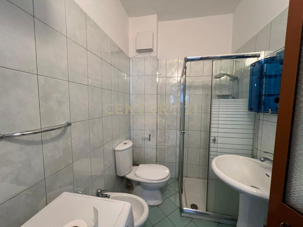 SHITET APARTAMENT 2+1 MOBILE NE PLAZH ILIRIA DURRES!