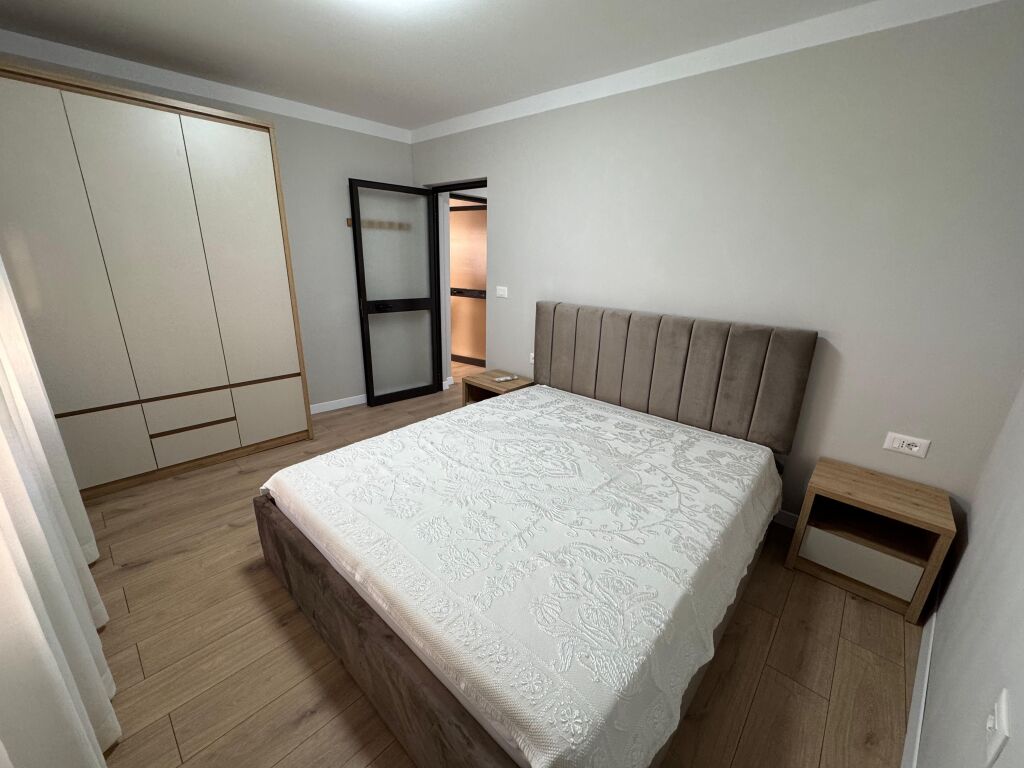 Apartment for rent 1+1 Red school