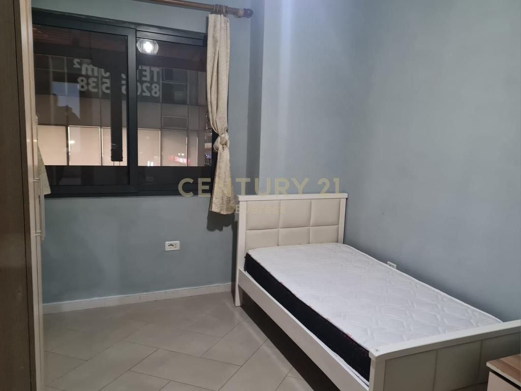 Tirane, affitto appartamento 2+1+Balcone Piano 2, 100 m² 500 € (Astir)