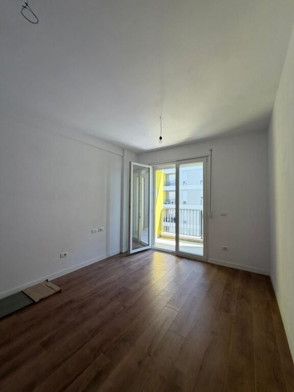 Apartament 1+1 me qira – Univers City