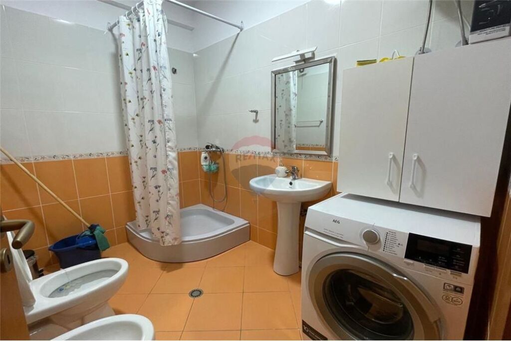 Apartment for rent , New Street