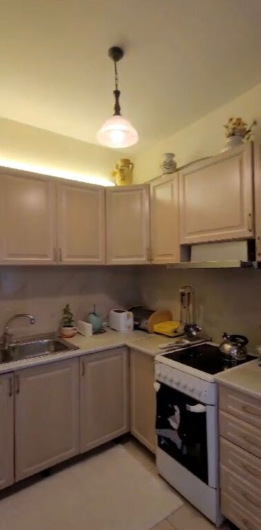 Apartament 1+1 me qera tek Komuna e Parisit