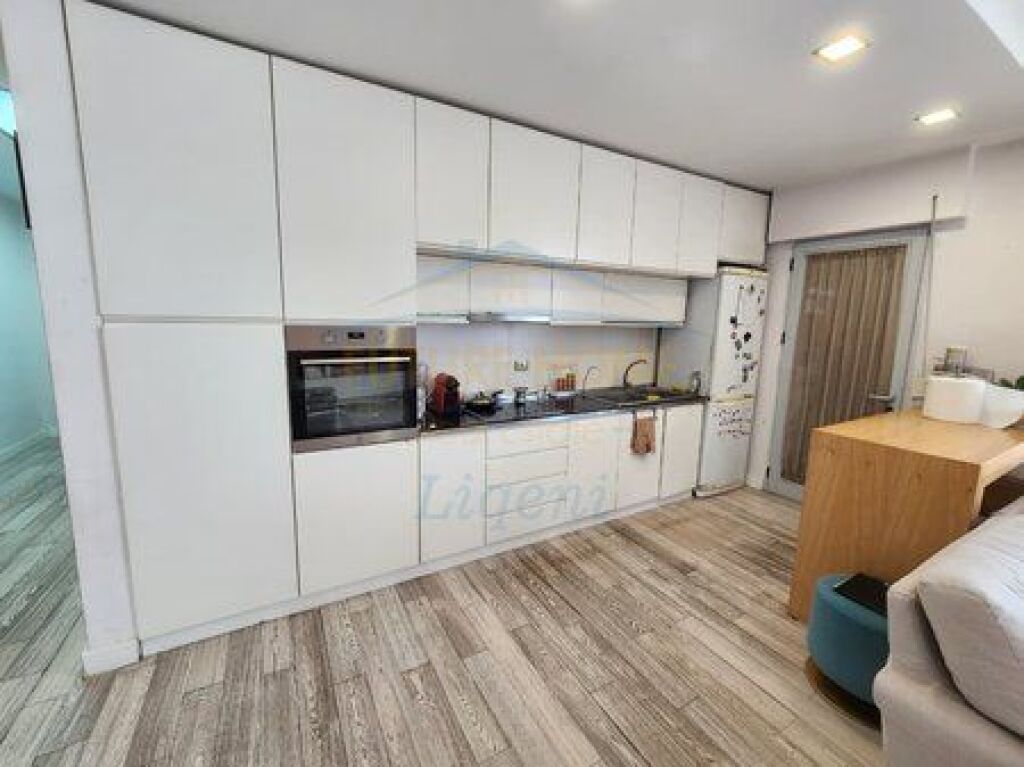 Shitet, Apartament 3+1+Post Parkimi, Liqeni i Thatë, Tiranë.