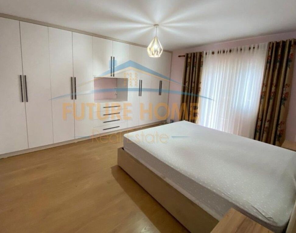 Qera, Apartament 1+1, Komuna Parisit, Tiranë