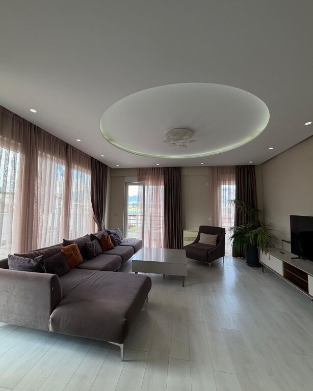 Apartament 3+1+2 me Garazh me Qira – Kompleksi FZ, Liqeni i Thatë