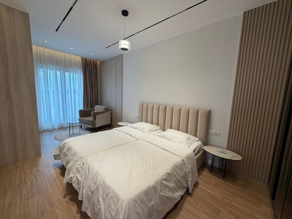 Modern 1+1 apartment plus parking space for rent near the center of Tirana!