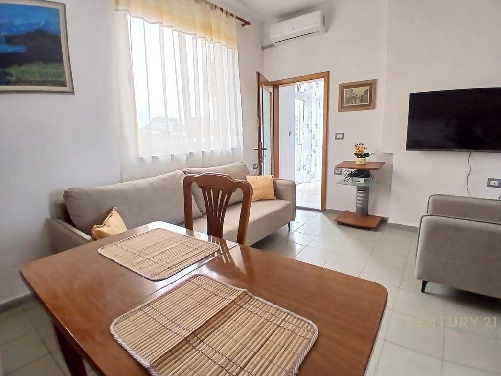 APARTAMENT 2+1 PER QIRA TEK RRUGA E DURRESIT