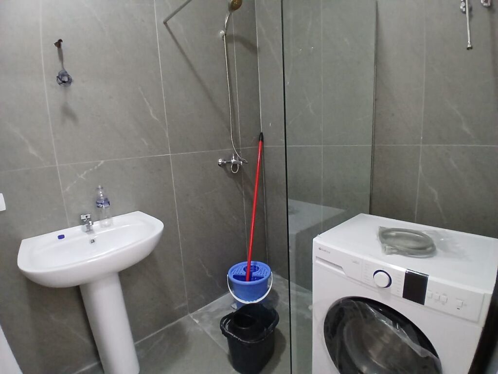 Affittasi appartamento 1+1 al 5 Maji complesso inerti  