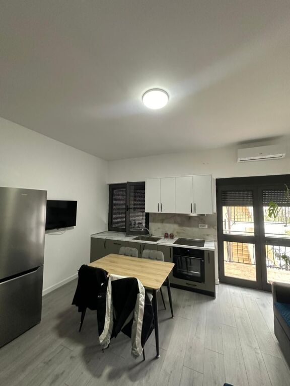 Appartamento 1+1 in affitto a Shkozë, Tirana