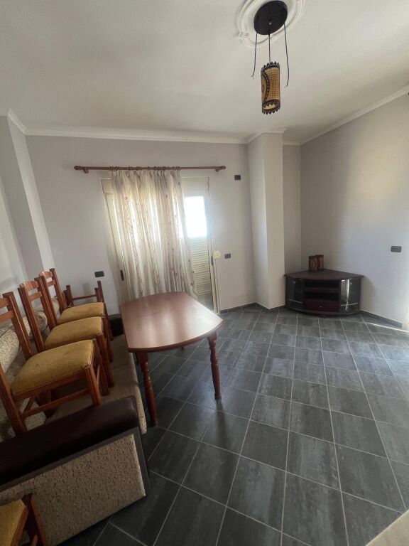 SHITET APARTAMENT 1+1 NE ZONEN E SHKEMBIT KAVAJES