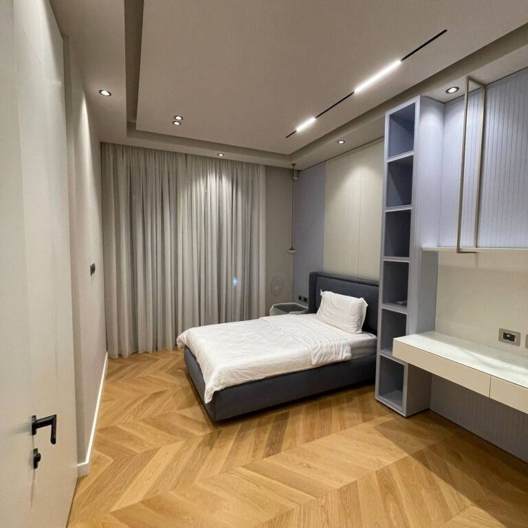 🏡 Vilë 3-Katëshe për Shitje – Mandarin Residence