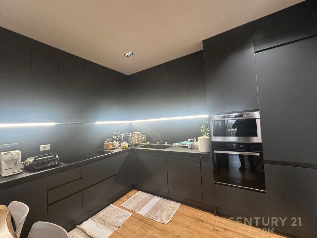 Apartment 2+1+2 for sale at the beginning of Kodra e Diellit