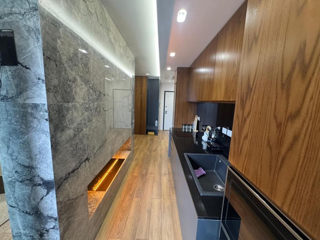 Jepet apartament 2+1+1+Parkim tek  Lake View Rr.Kosovareve